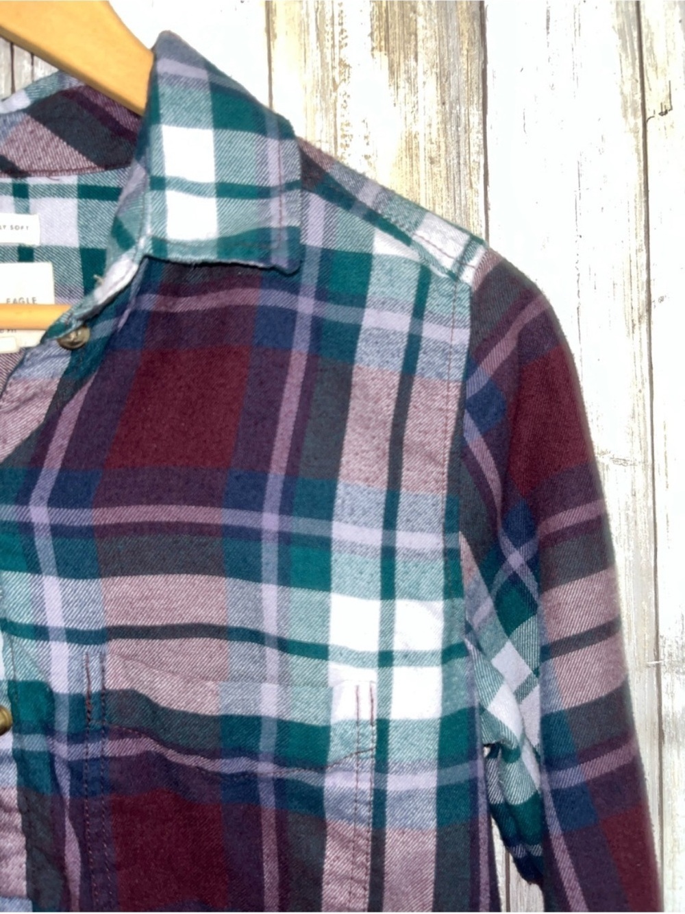 American Eagle Boyfriend Plaid Flannel Shirt XS Burgundy Green Button Down Top - Picture 4 of 6